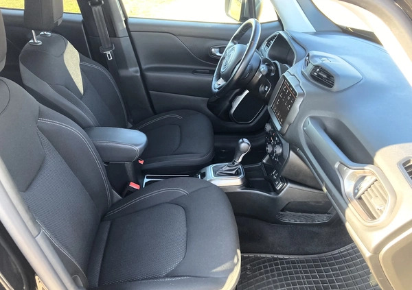 Jeep Renegade cena 74900 przebieg: 123500, rok produkcji 2019 z Warszawa małe 211